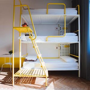 Dormitory Room Mixed